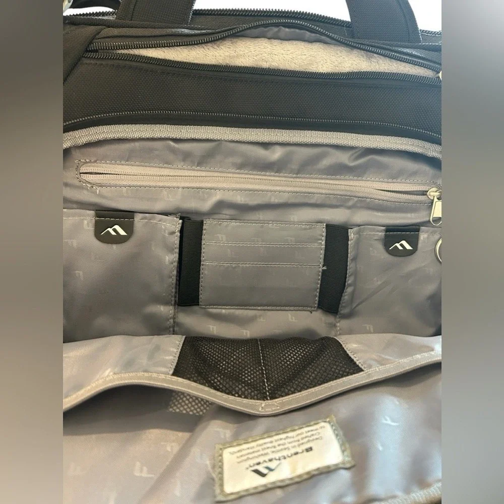 Brenthaven Zero Impact Laptop Bag (Black) - Lots of Storage - NWOT